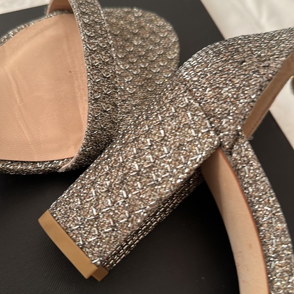 Stuart Weitzman beaded sandal size 9 1/2 - Picture 9 of 11